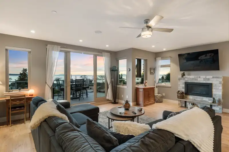 14738 MCDONALD AVENUE - photo 3 of 38