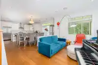 18 15885 26 AVENUE - thumbnail 5