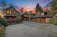 2737 CRESCENT DRIVE - thumbnail 3