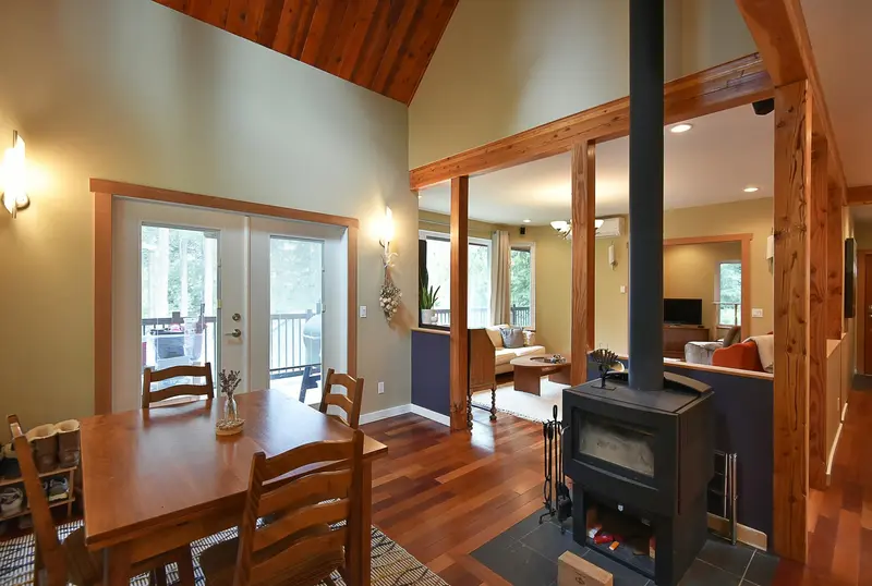 5062 PARKVIEW ROAD - photo 4 of 25