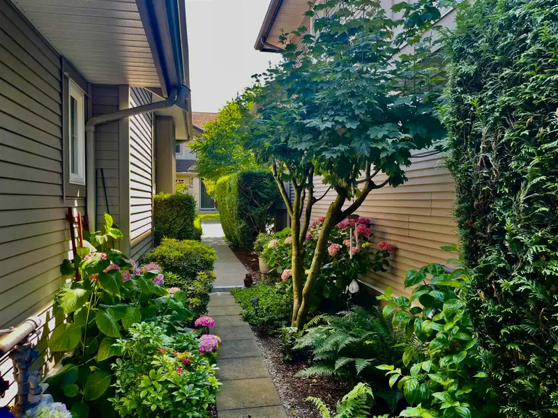 11 2780 150 STREET - photo 3 of 39