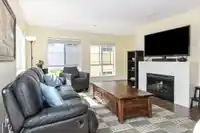 205 15775 CROYDON DRIVE - thumbnail 4