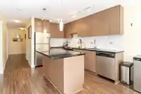 205 15775 CROYDON DRIVE - thumbnail 8