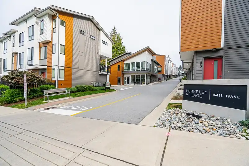 57 16433 19 AVENUE - photo 1 of 28