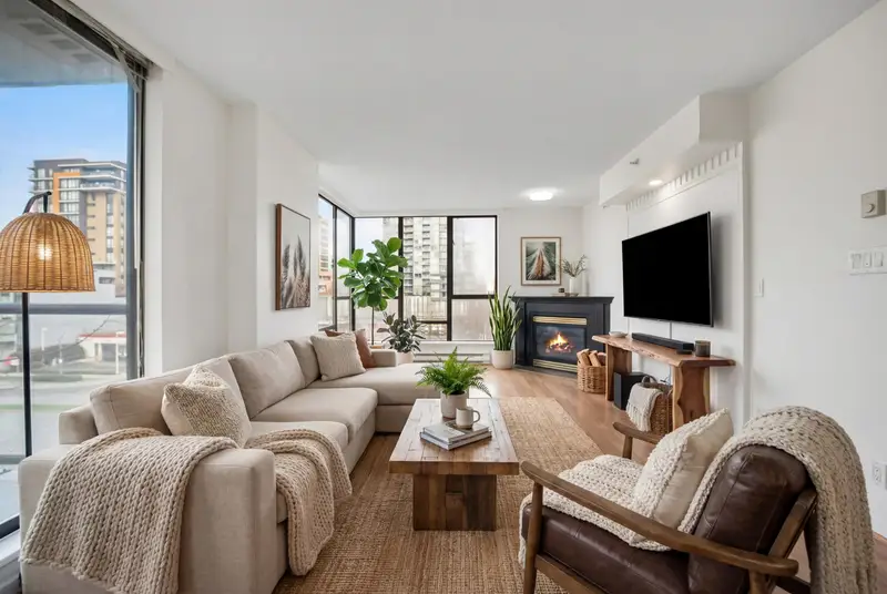 602 8180 GRANVILLE AVENUE - photo 1 of 25