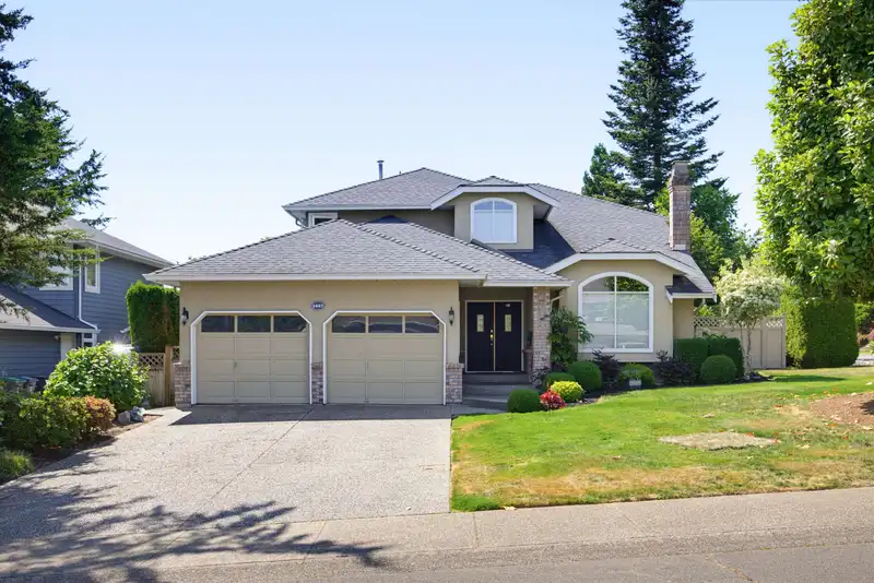 1447 134A STREET - photo 2 of 40
