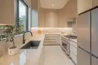 1072 HABGOOD STREET - thumbnail 11