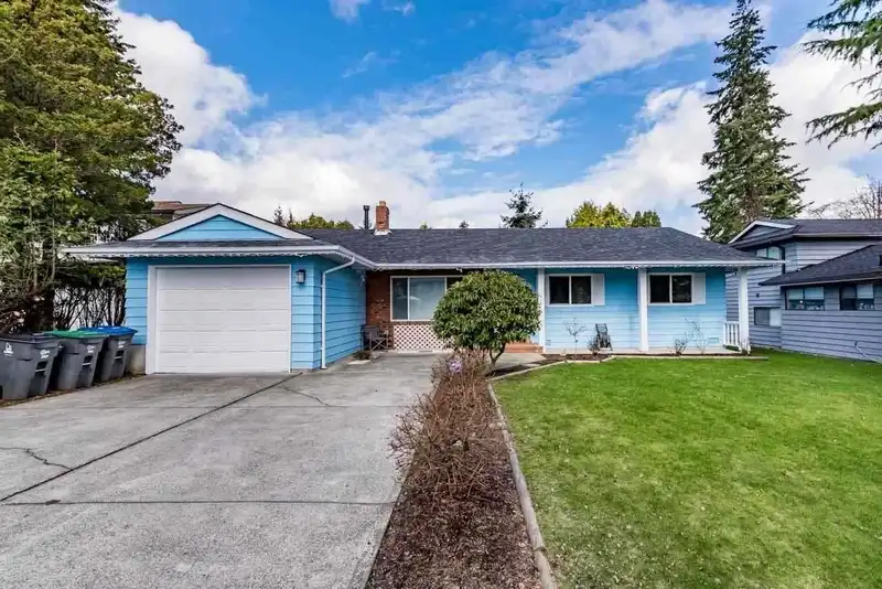 15263 21A AVENUE - photo 1 of 14