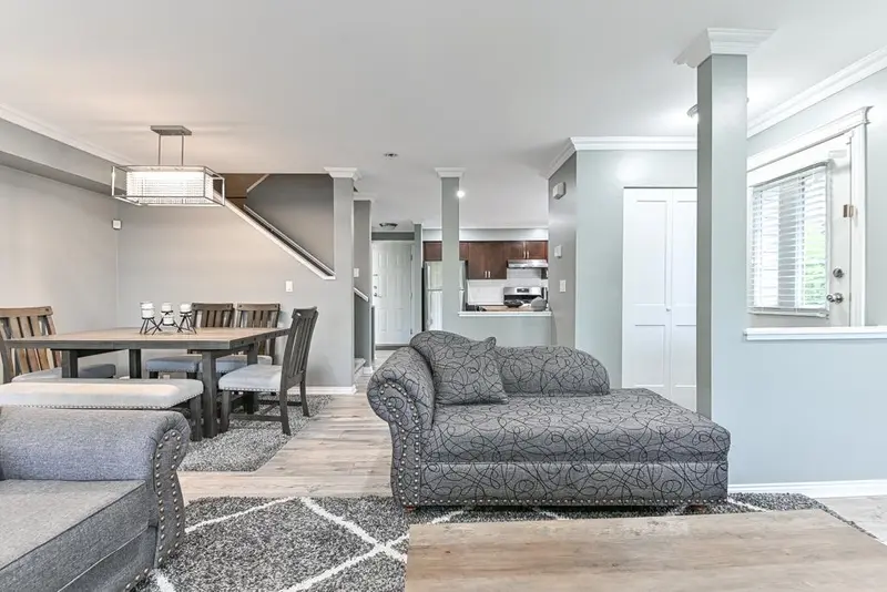 135 12040 68 AVENUE - photo 4 of 25