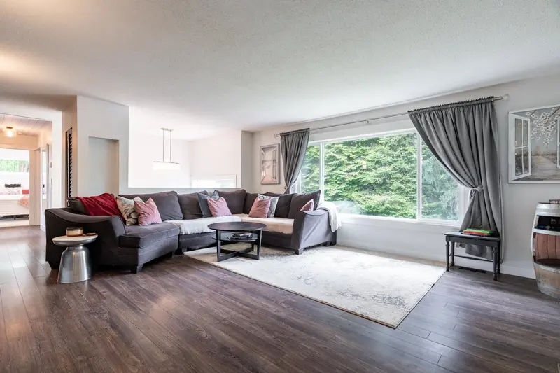 24991 100 AVENUE - photo 3 of 25