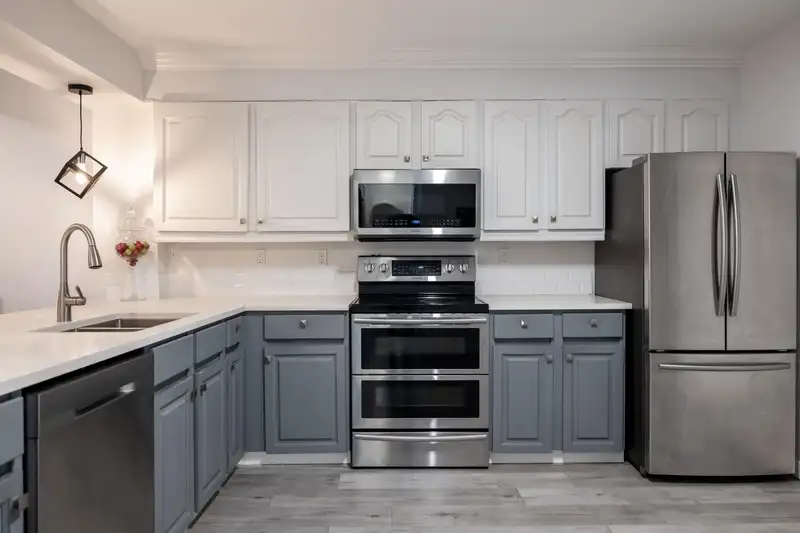 307 1234 MERKLIN STREET - photo 3 of 35