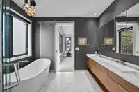1658 135B STREET - thumbnail 25