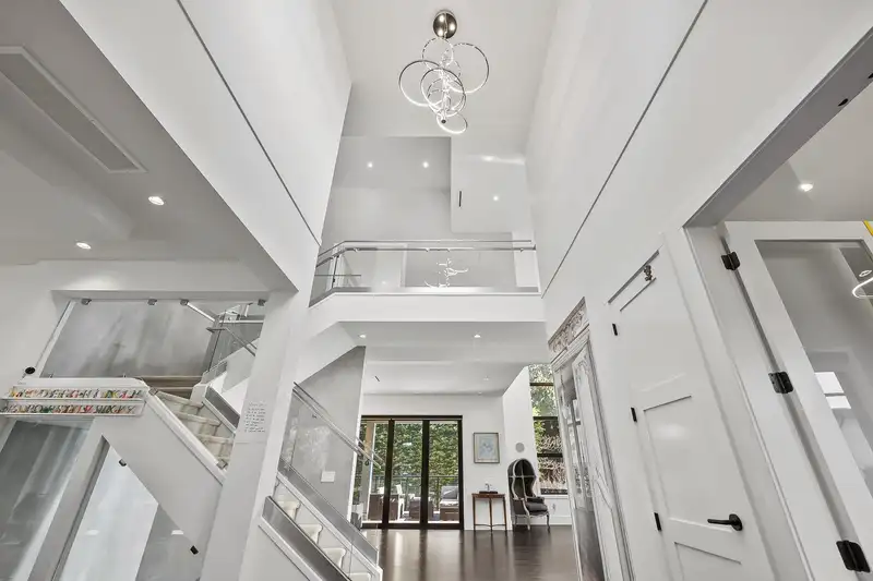 1658 135B STREET - photo 4 of 40