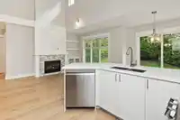 10 14877 33 AVENUE - thumbnail 8