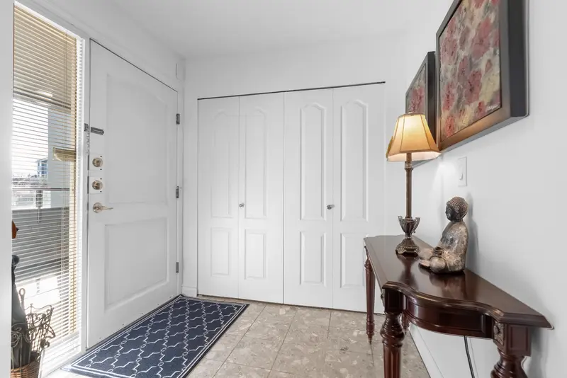 221 12873 RAILWAY AVENUE - photo 2 of 25