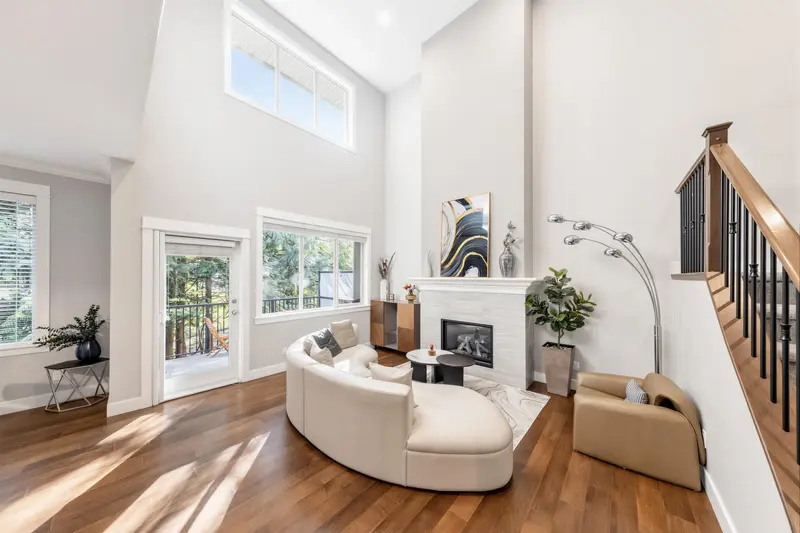 8 9590 216 STREET STREET - photo 4 of 25