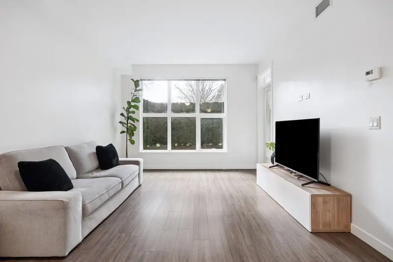 121 9500 TOMICKI AVENUE - photo 4 of 25