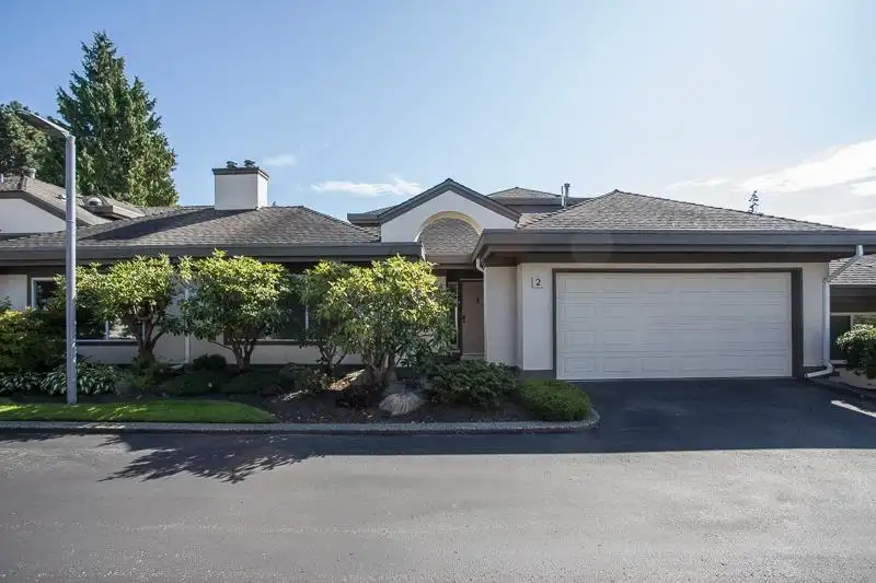 2 12957 17 AVENUE - photo 3 of 37