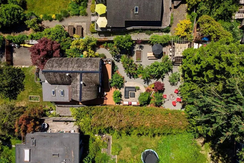 1108 LENORA ROAD - photo 2 of 25