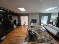 15580 20 AVENUE - thumbnail 2