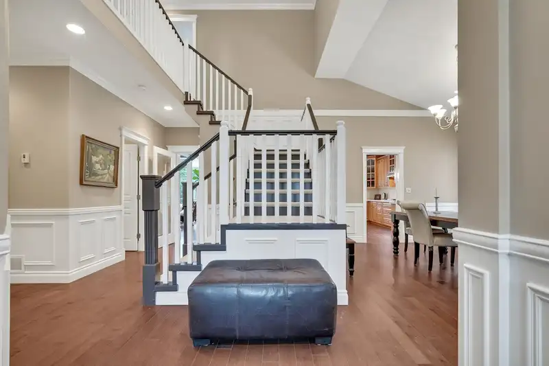 3529 156A STREET - photo 4 of 40