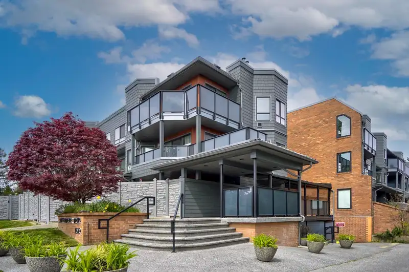 302 1830 E SOUTHMERE CRESCENT - photo 1 of 29
