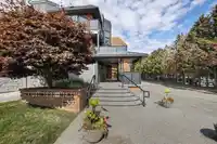 302 1830 E SOUTHMERE CRESCENT - thumbnail 22