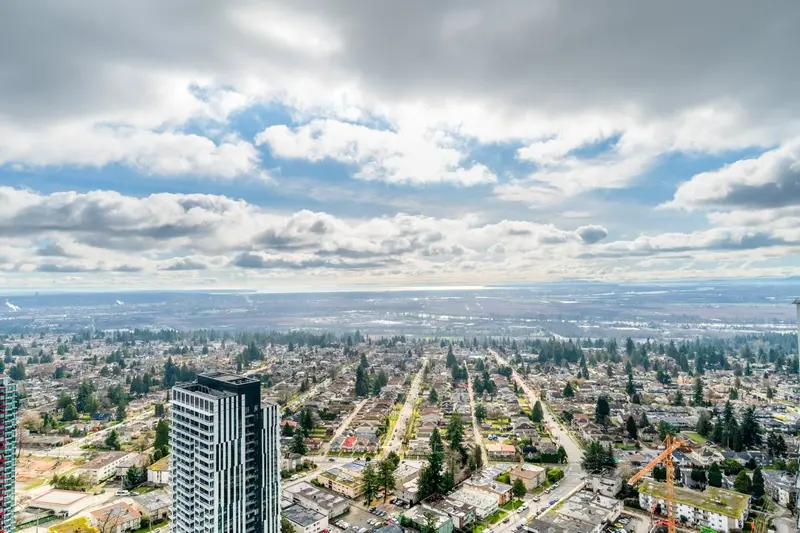 5903 6461 TELFORD AVENUE - photo 4 of 24