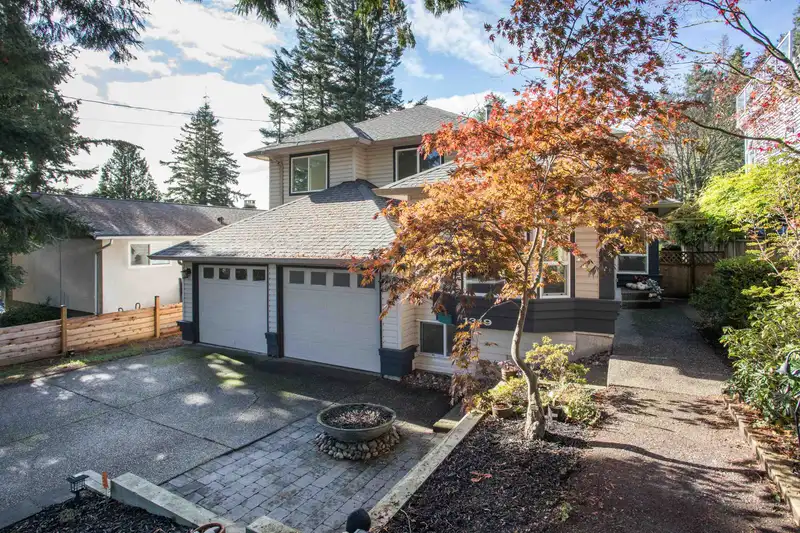 1319 128A STREET - photo 2 of 40