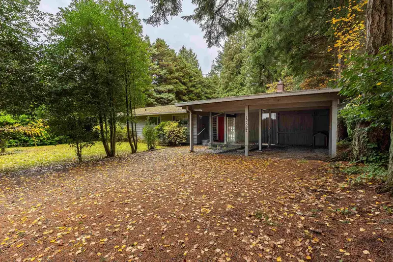 12687 23 AVENUE - photo 1 of 39