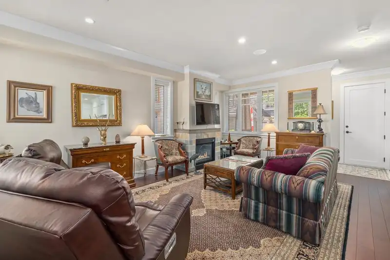 25 3109 161 STREET - photo 3 of 37