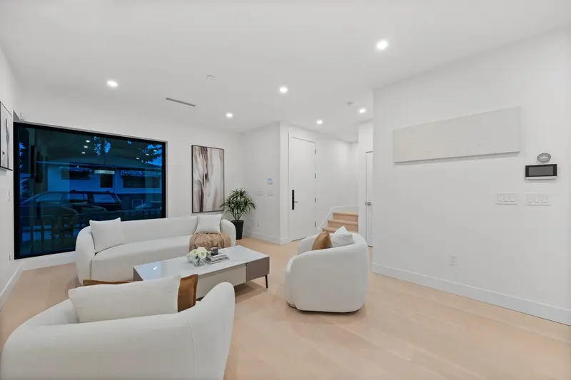 3670 FLEMING STREET - photo 3 of 25