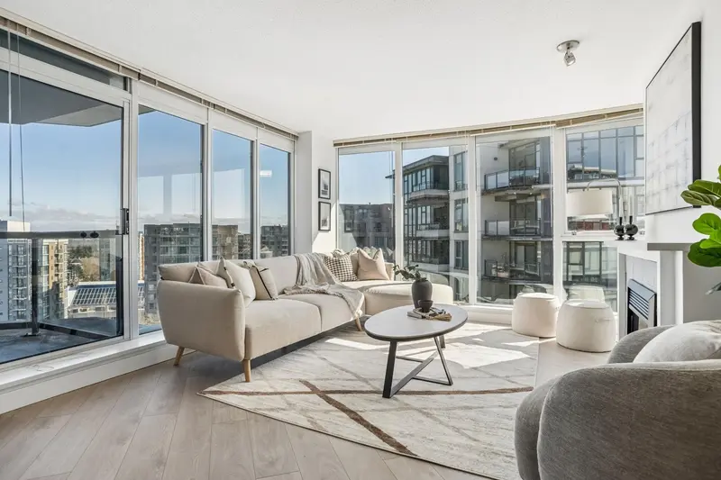 1805 6068 NO. 3 ROAD - photo 1 of 25