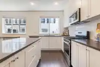 31 16357 15 AVENUE - thumbnail 4