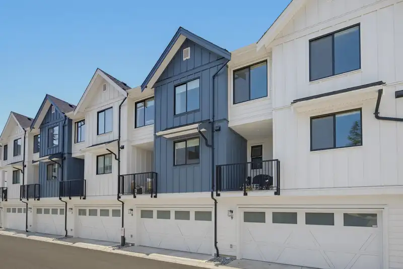 8 1871 165A STREET - photo 1 of 35