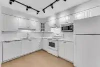 413 1576 MERKLIN STREET - thumbnail 3