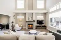 3343 157A STREET - thumbnail 4