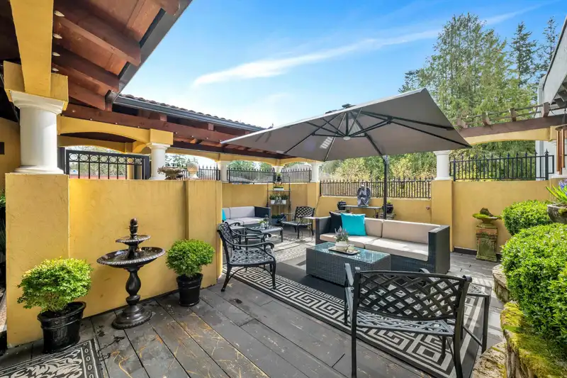 12852 16 AVENUE - photo 1 of 1