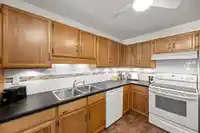 410 1350 VIDAL STREET - thumbnail 18