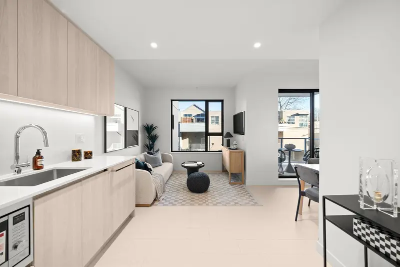 508 4928 QUEBEC STREET - photo 3 of 25