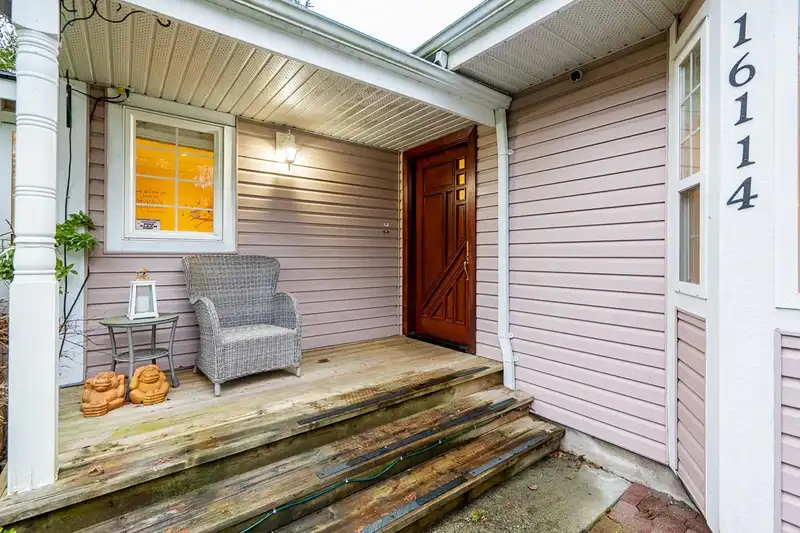 16114 20 AVENUE - photo 2 of 40