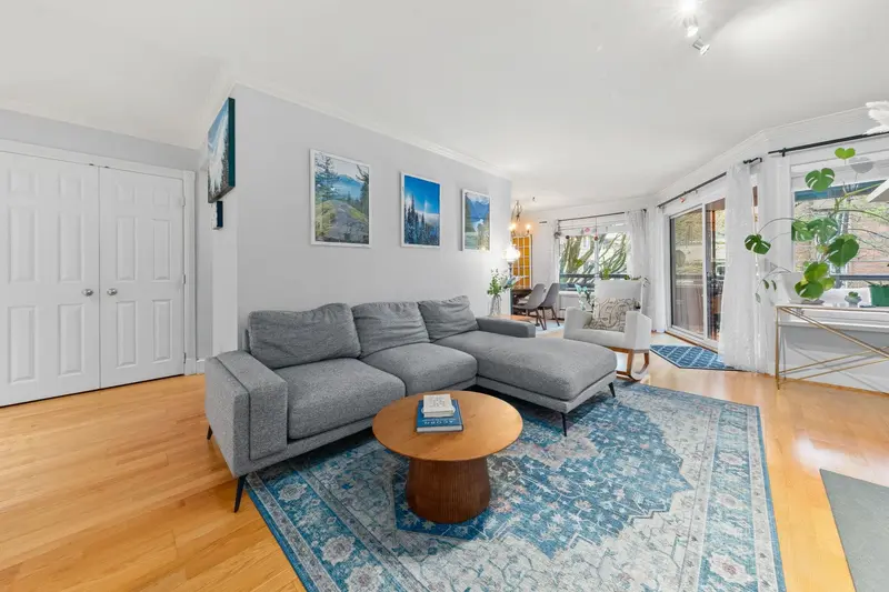 209 1720 W 12TH AVENUE - photo 3 of 25