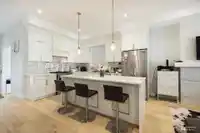 16475 21A AVENUE - thumbnail 3
