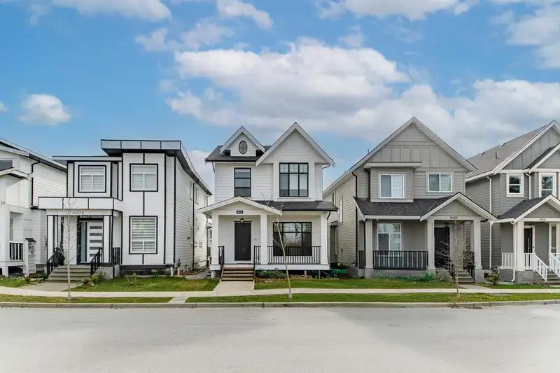 16524 22 AVENUE - photo 1 of 26