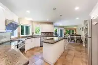 2476 127B STREET - thumbnail 6