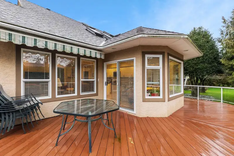 1530 132B STREET - photo 3 of 40