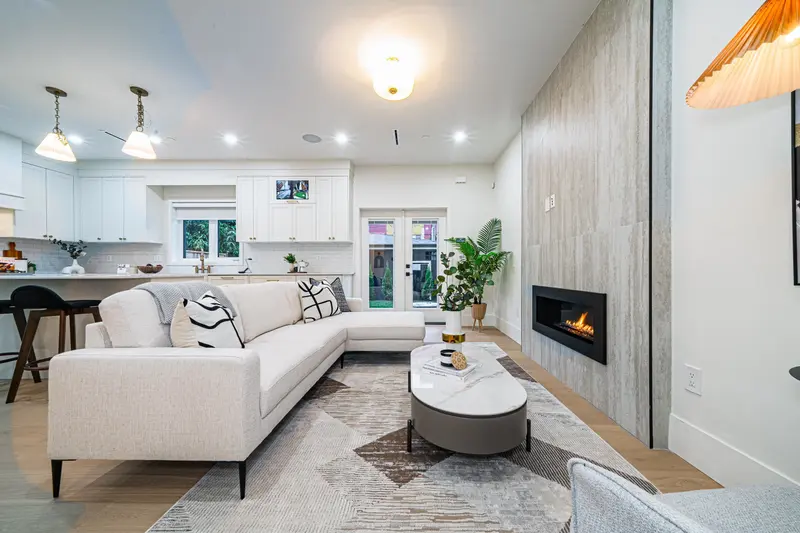 3462 WELWYN STREET - photo 4 of 25