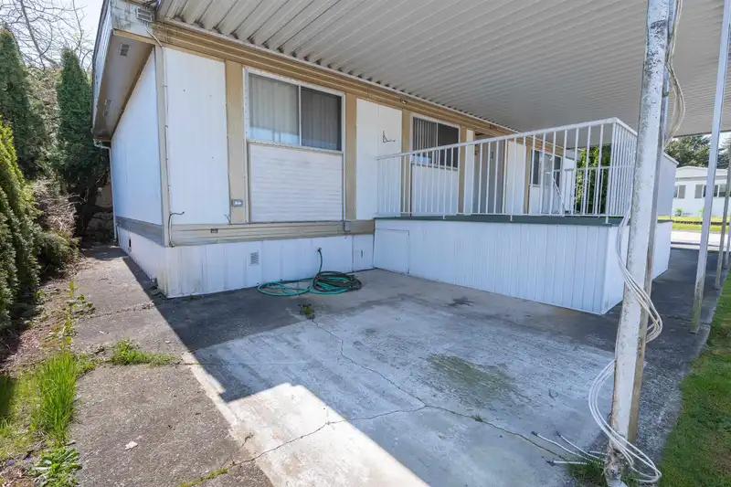 15 1840 160 STREET - photo 4 of 32