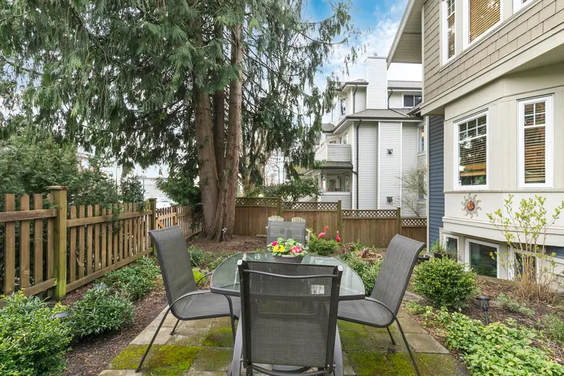 1737 FRANCES STREET - photo 3 of 25