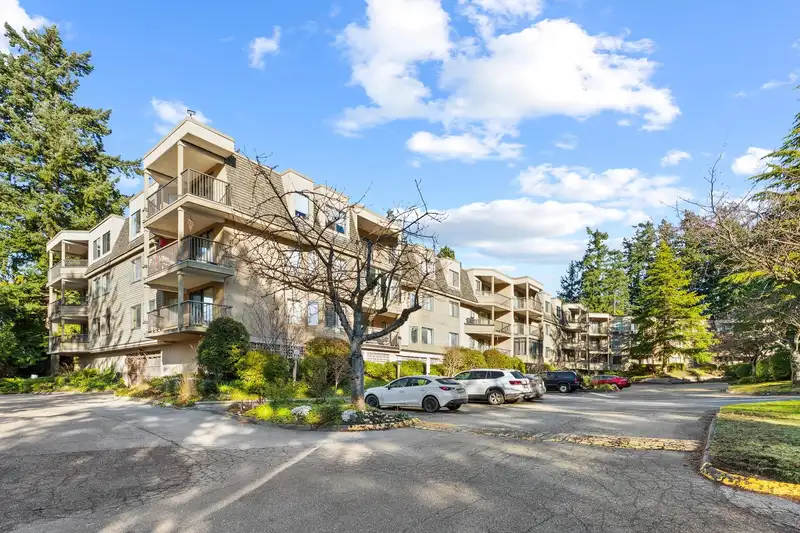 301 1760 SOUTHMERE CRESCENT - photo 1 of 20